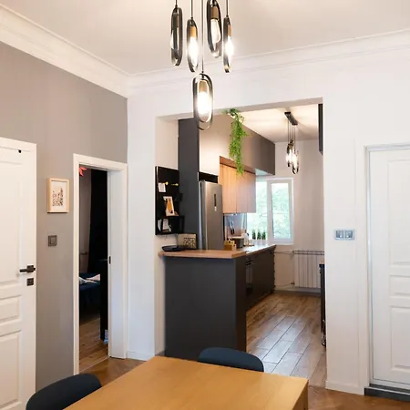 Perfect Long-term Stylish And Spacious Center Next To Vitosha Blvd Daire *