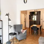 Perfect Long-term Stylish And Spacious Center Next To Vitosha Blvd