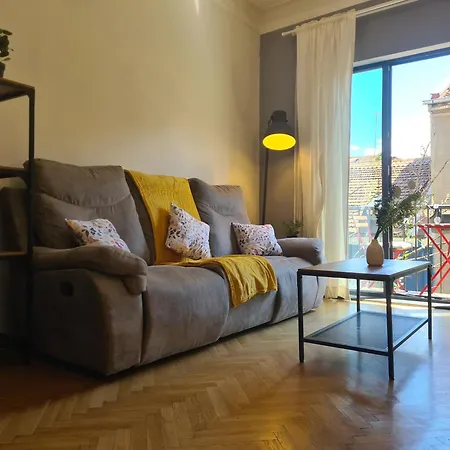 アパート Perfect Long-term Stylish And Spacious Center Next To Vitosha Blvd ソフィア