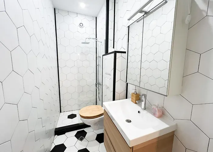 Perfect Long-term Stylish&spacious Center Next To Vitosha Blvd Apartamento Sofía