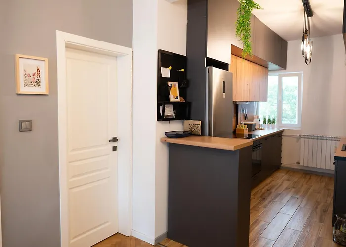 Perfect Long-term Stylish&spacious Center Next To Vitosha Blvd * Sofía